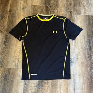 Under Armour Men's Black Fitted Heat Gear